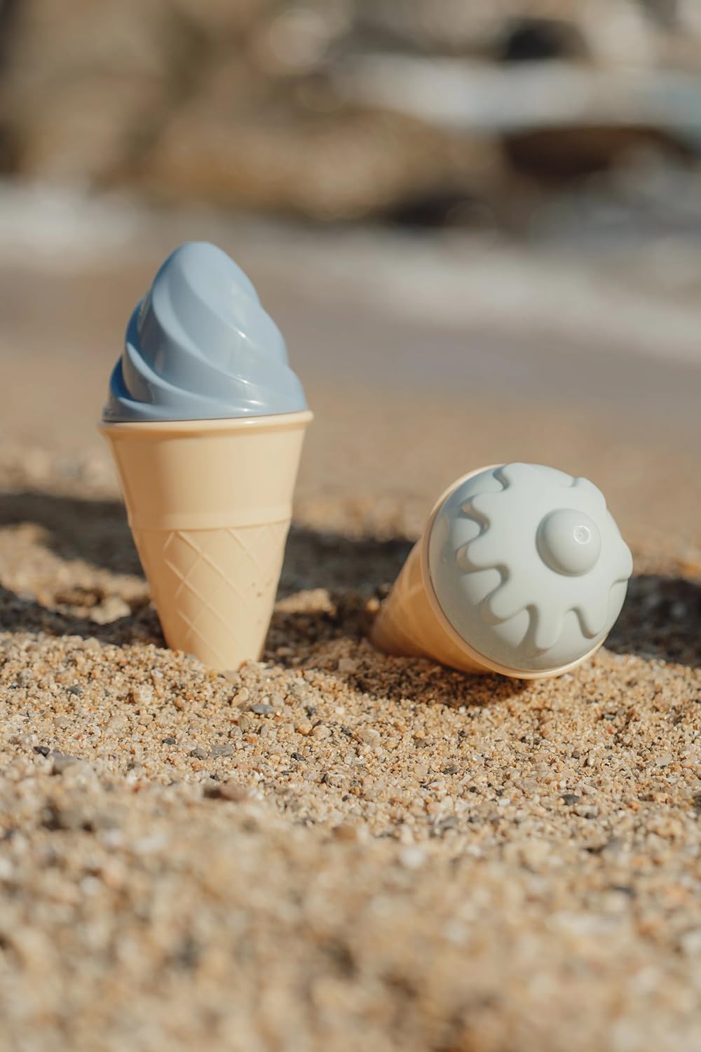 Little Dutch Ocean World - Set da 14 secchi per il gelato, giocattolo per la spiaggia, per ragazzi a partire dai 18 mesi in su, Ocean World