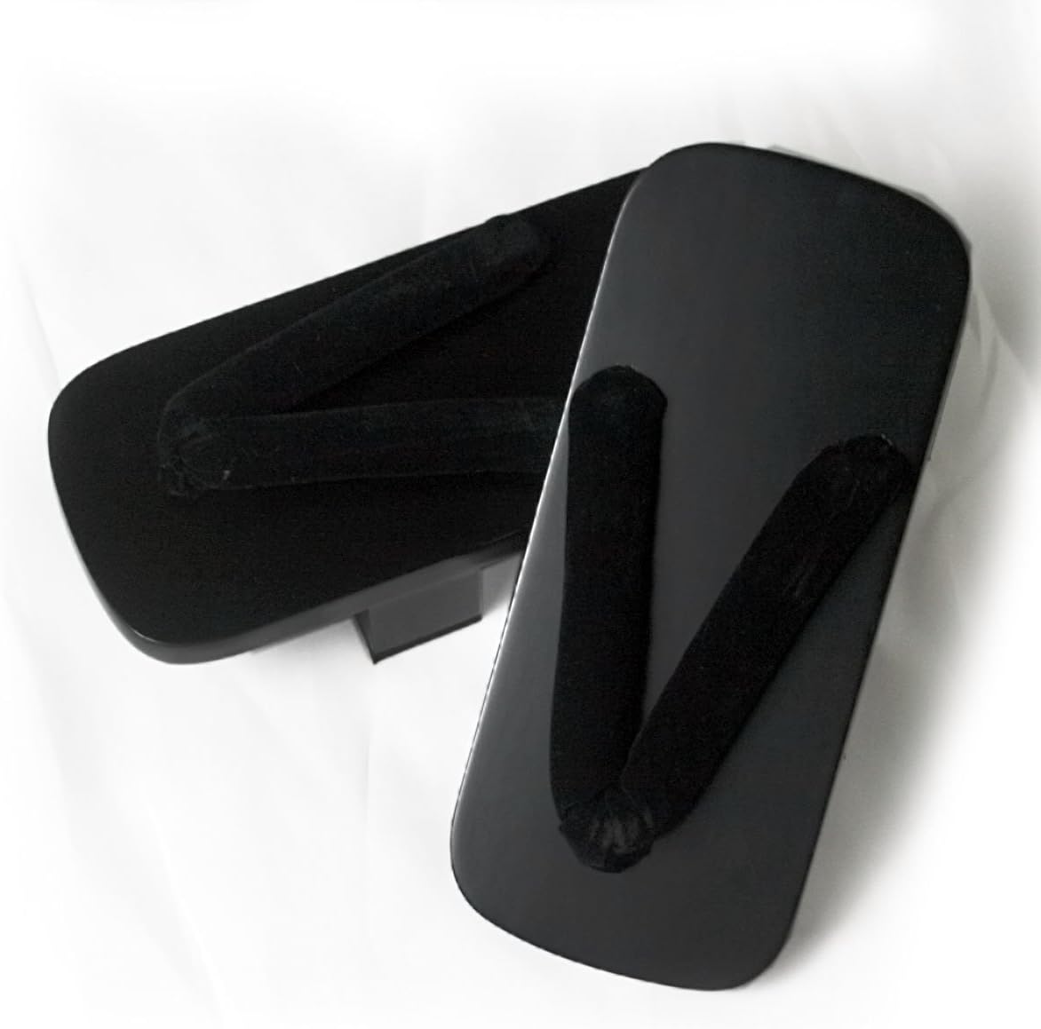 Gentlemen's Black Lacquered Futatuba Sandal Wood Clogs for Japanese Kimono and Yukata GG005