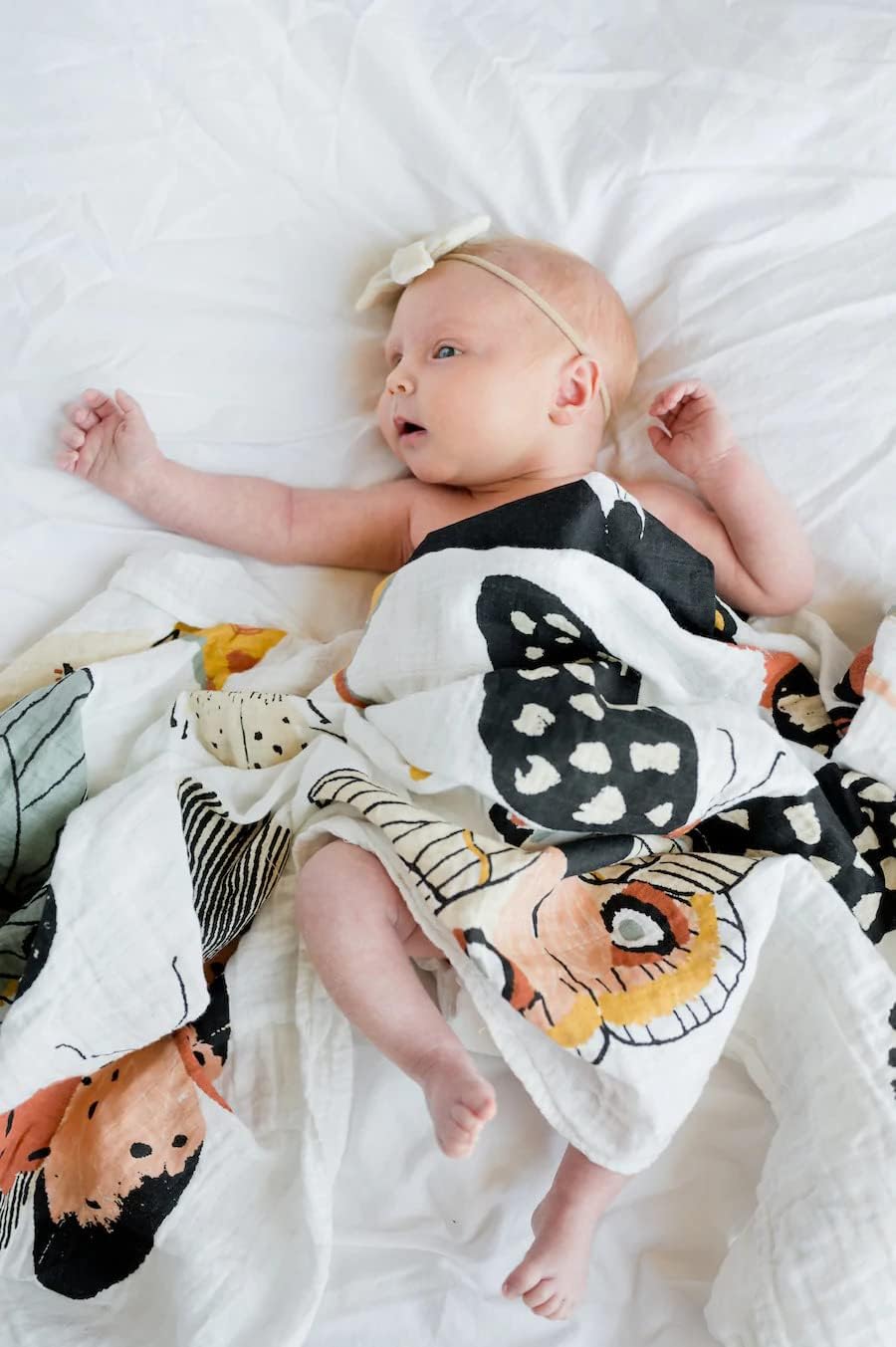 CLEMENTINE KIDS Muslin Infant Swaddles (Butterfly Collector)