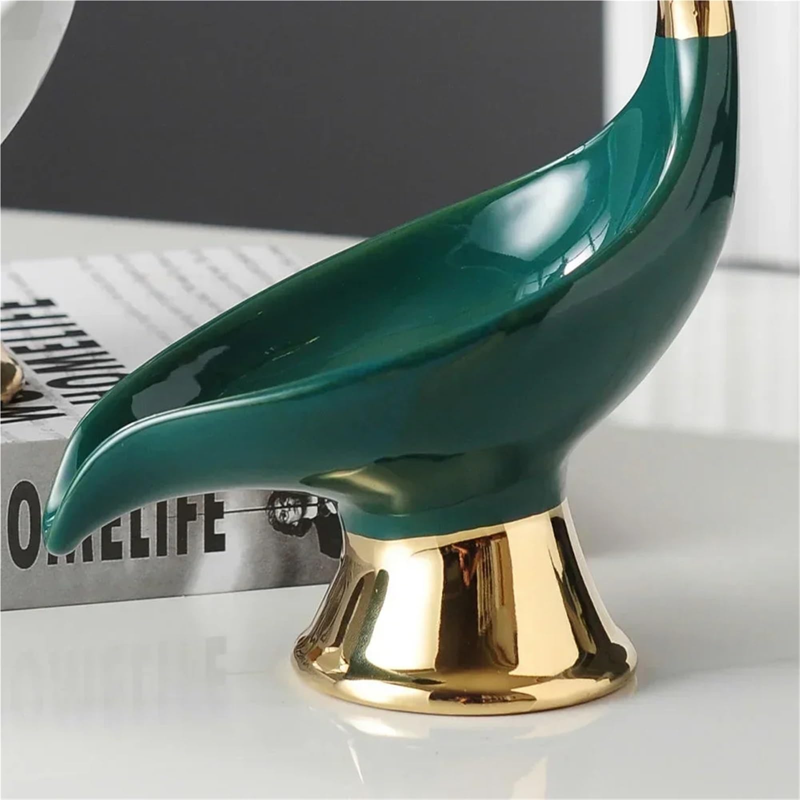 Porte-savons Porte-savon en céramique en forme de cygne, boîte à savon, porte-savon de salle de bain, plateau de rangement, fournitures de douche de salle de bain, support de salle de bain(WHITE)