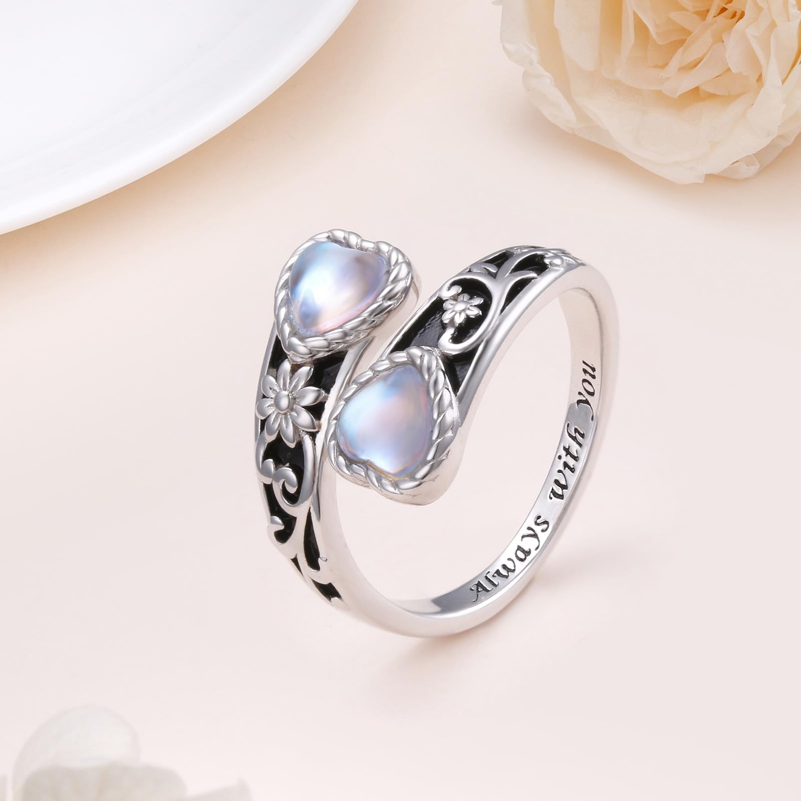 Anillo de plata de ley 925 con forma de corazón y piedra lunar para mujer