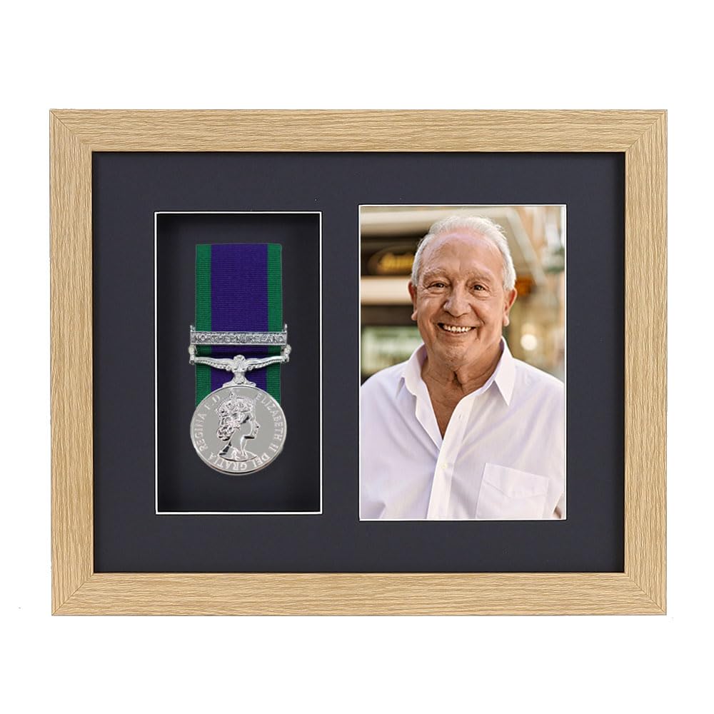 Oak Effect Court Mounted Medal Frame with 6x4 Photo For 1 War, Military and Sports Medal