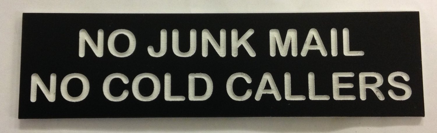 Fsss Ltd Black No Junk Mail No Cold Callers Engraved Acrylic Sign 130X35mm Business Home Letter Box Door Sign (Black/Gold)