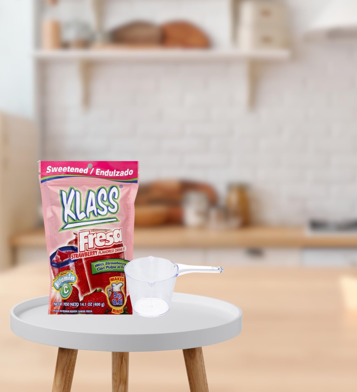Klass Aguas Frescas – 2x Klass Bev Mix Strawberry, 14.1 OZ Bundle with Measuring Cup – Refreshing Strawberry-Flavored Drink Mix for Easy Preparation – Gift Set (3 Items)