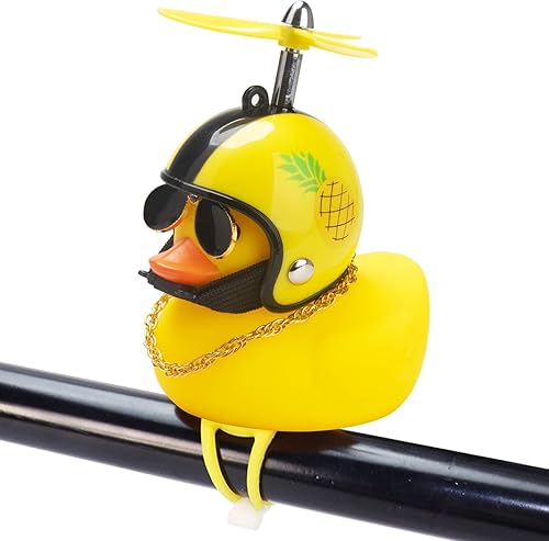 wonuu Adornos de goma de pato de juguete para automóvil, decoración de tablero de pato amarillo, bocinas de bicicleta con casco de hélice