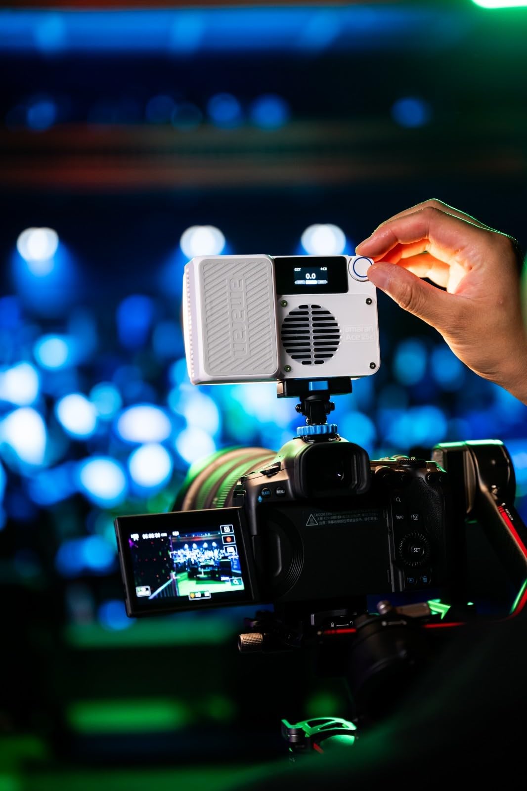 Amaran Ace 25c 25W RGBWW On-Camera LED Light Kit With Mini Tripod & Control Grid - Professional Video Lighting