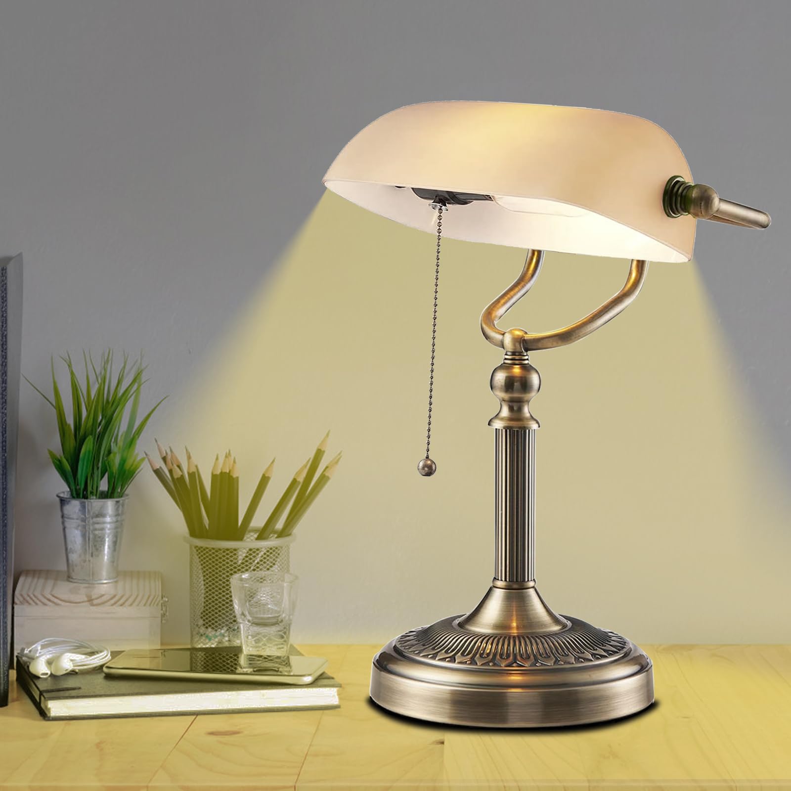 Glass Banker Desk Lamp with Blub, Classic Retro Table Lamps with Pull Chain Switch, Reading Light Suitable for Study Room, Bedside, Library, Workplace Bedroom - White