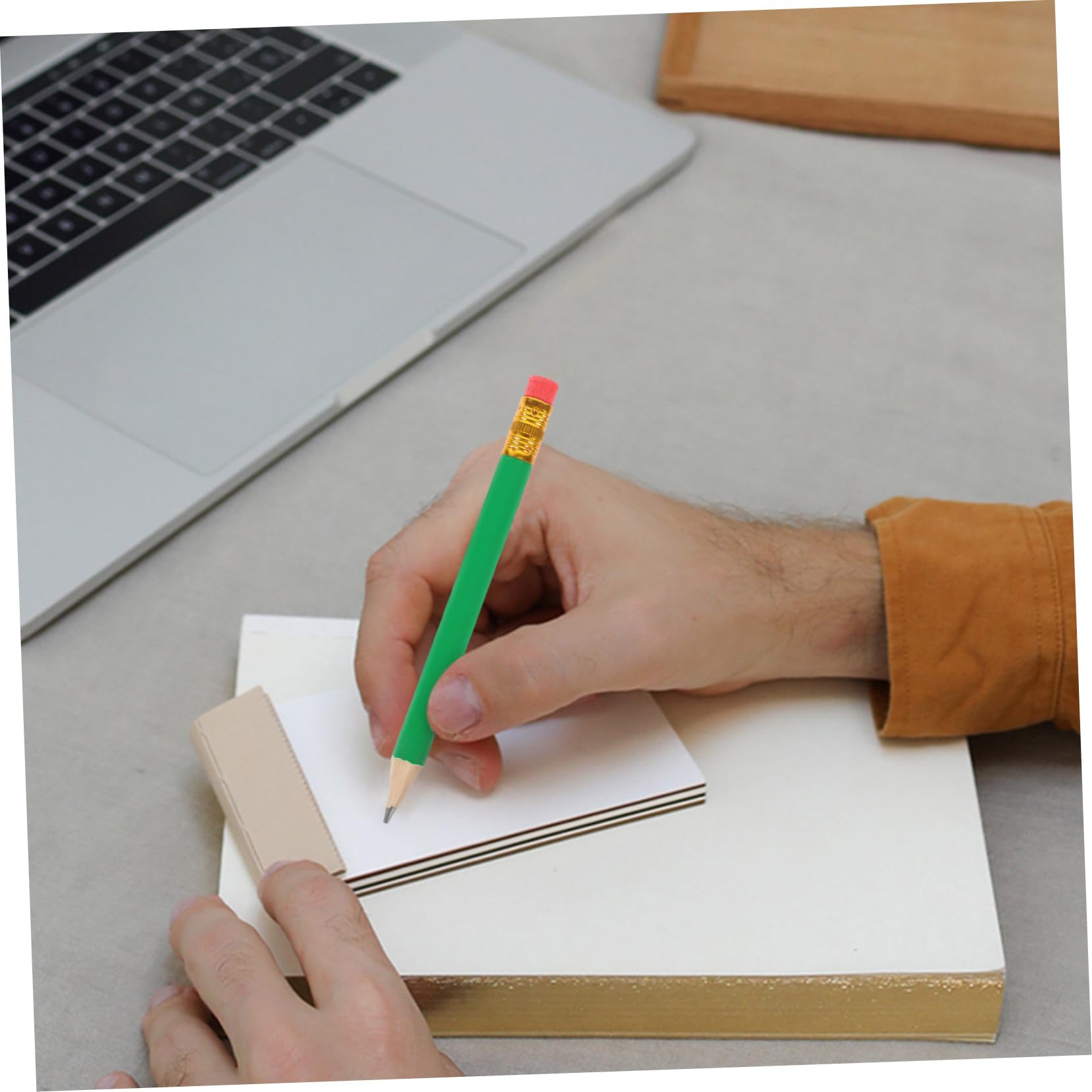 NUOBESTY 360 Pezzi Matita Corta Matite Per Schizzi Artistici Studenti Che Scrivono e e Portatili Piccola a e Per La Scuola e Di Legno e Di Legno a Per