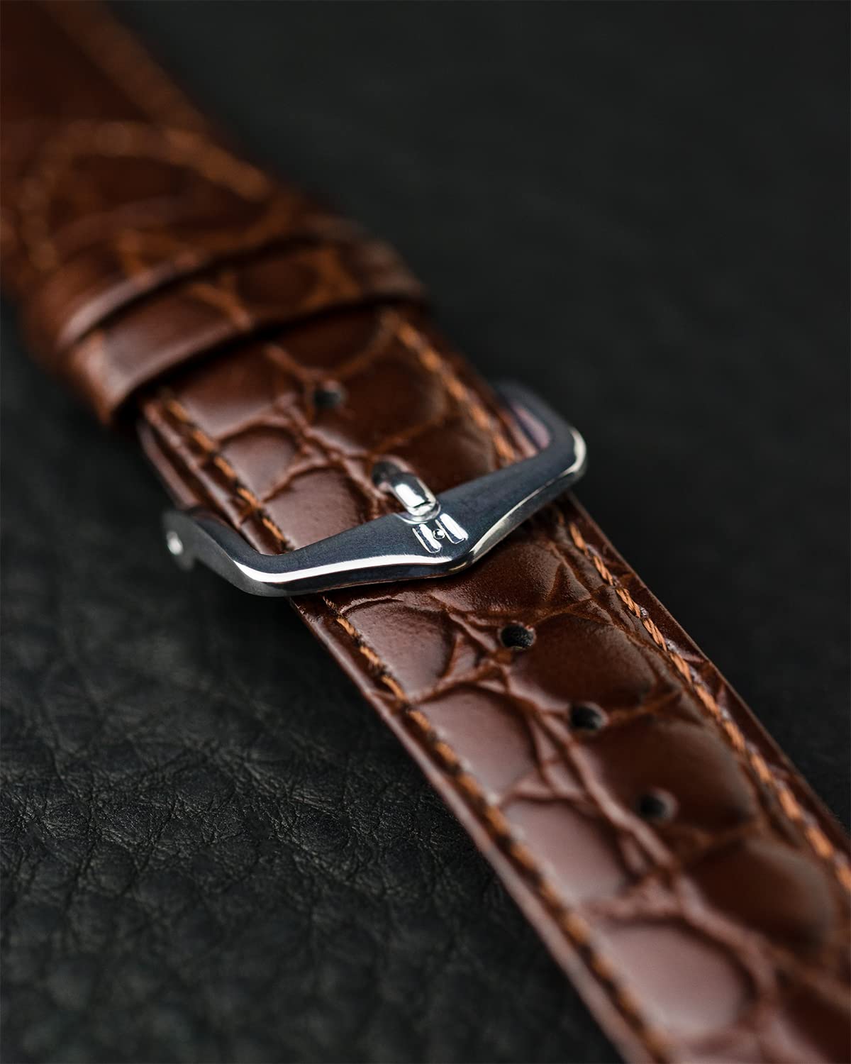 Bracelet de montre HIRSCH Crocograin - Bracelet de montre en cuir de veau brillant avec motif crocodile