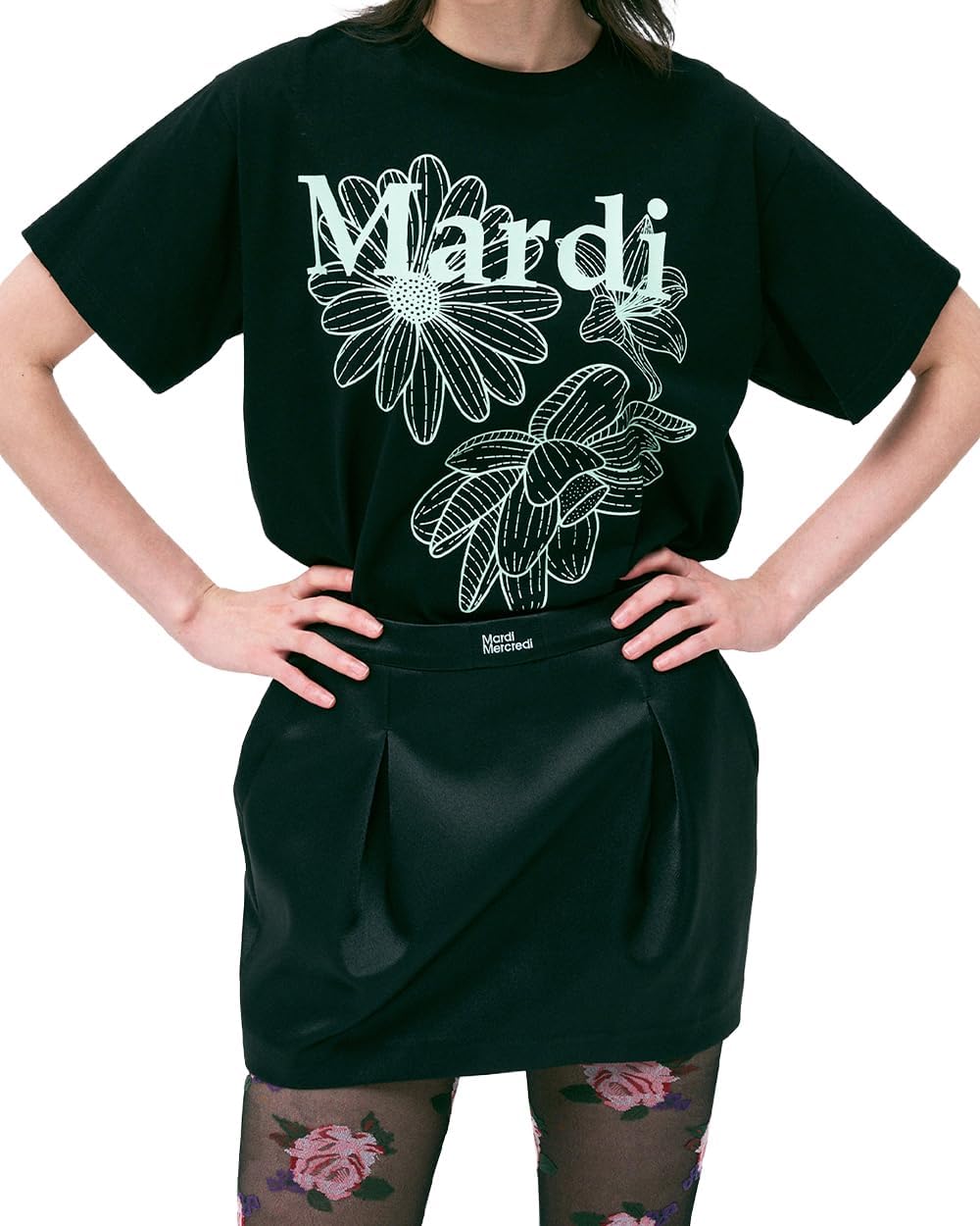 Women's Triple Flower Graphic T-Shirt, 100% Cotton, Regular Fit Crewneck, Bold 3-Flower Print