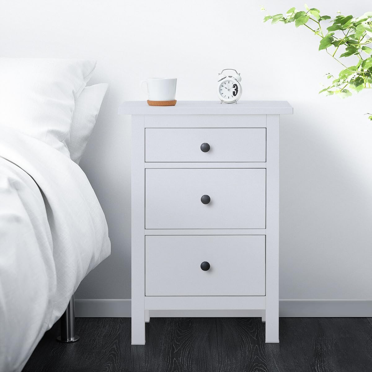 Jeweluck White Contact Paper Peel and Stick Wallpaper 15.7” x 787.4” Matte White Wallpaper Countertop Peel and Stick Waterproof Self Adhesive Removable Wall Paper for Furniture Decorative Vinyl