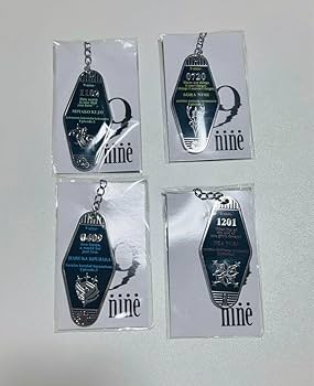 値下げ可 本日出品停止 新品 9-nine- メタルプレートキーホルダー4種 値下げ可 本日出品停止 新品 9-nine- メタルプレート