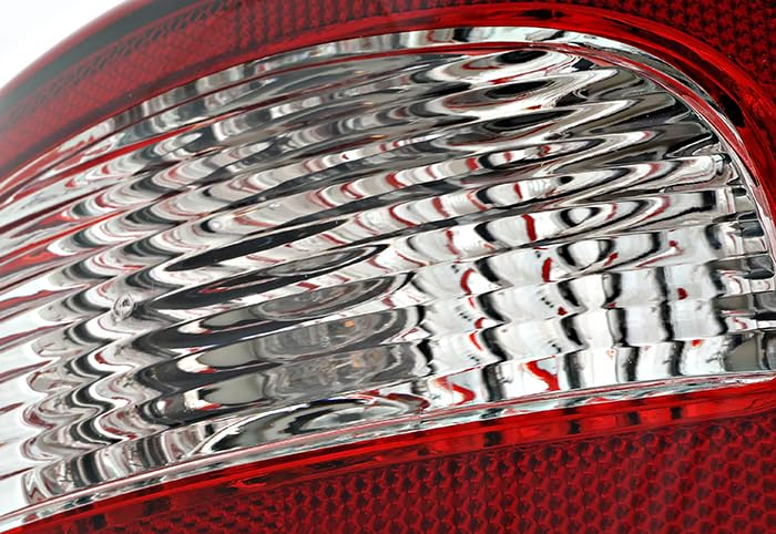 For Chrysler Town & Country,Dodge Caravan,Grand Caravan 2004 2005 2006 2007 Tail Light Lamp Driver Left Side