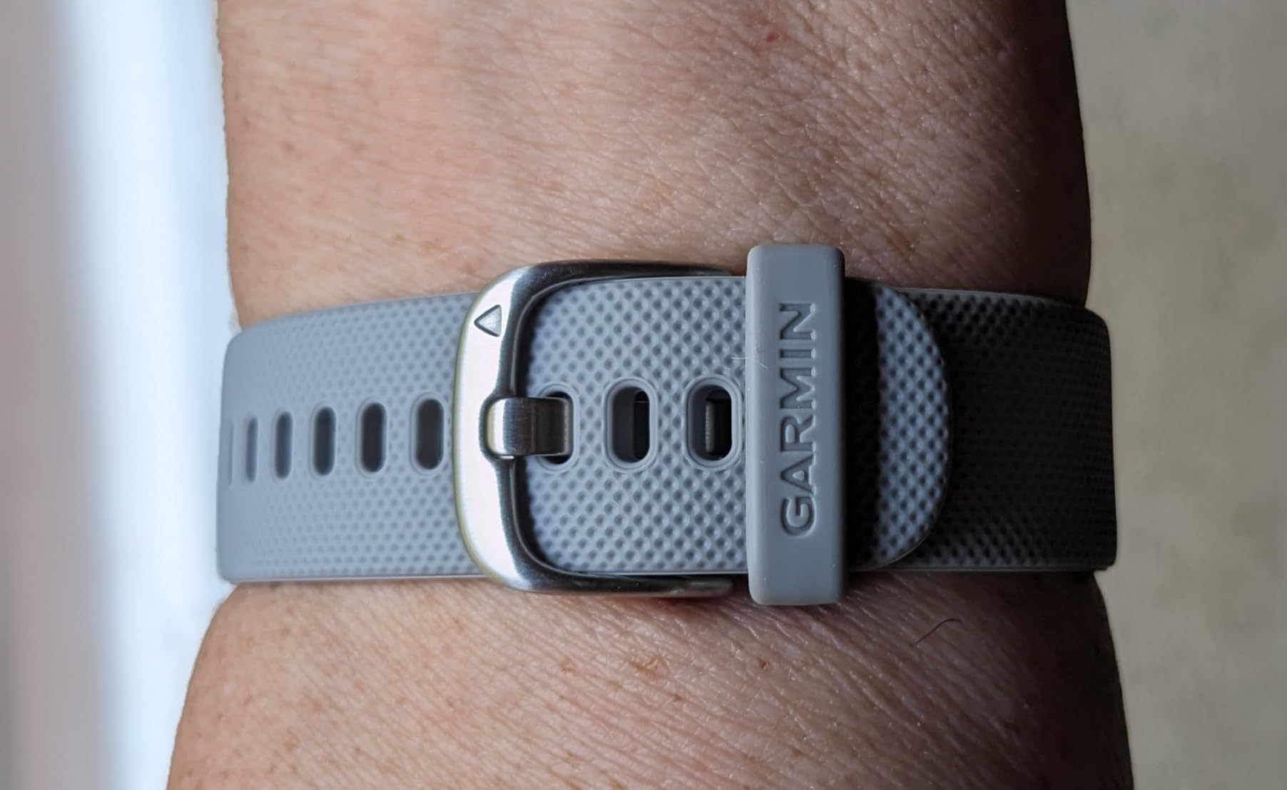 Garmin Vivoactive 4S Slate with Black Band (010-02172-11) – GPS Nation
