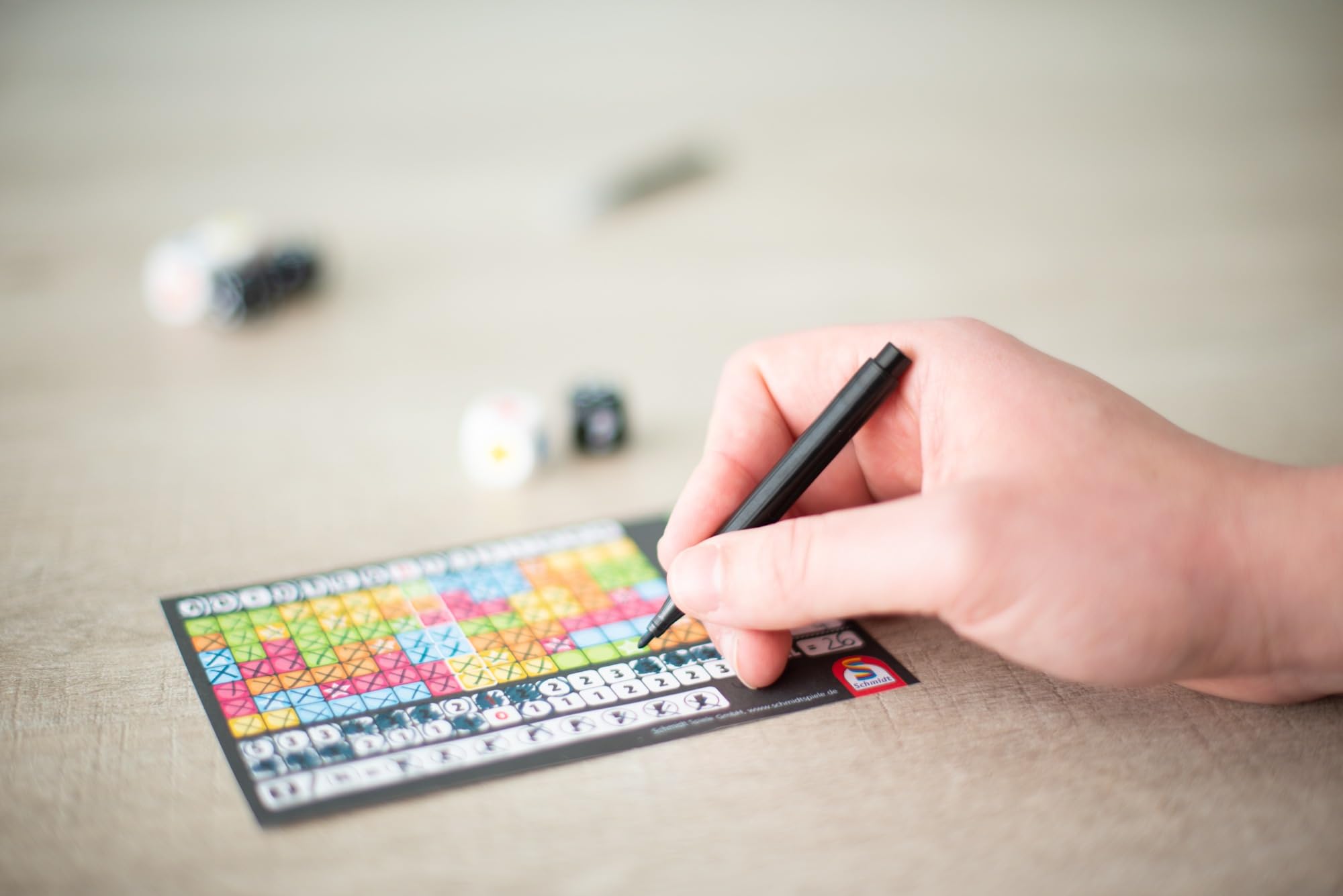Schmidt Spiele Encore – Jeu De Dés Roll & Write – 1 à 6 Joueurs – Dès 8 Ans
