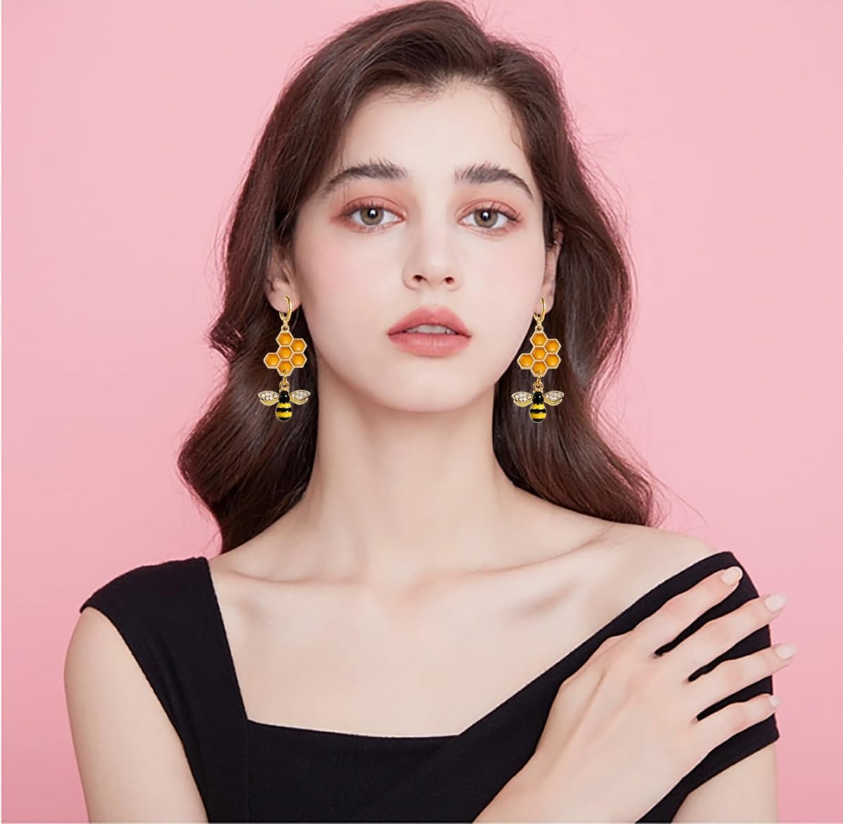 Bee Honeycomb Earrings for Women Simple Geometric Hexagon Honeycomb Beehive Dangle Earrings Dainty Bee Earrings Honeycomb Jewelry Costume Accessories - Image 3