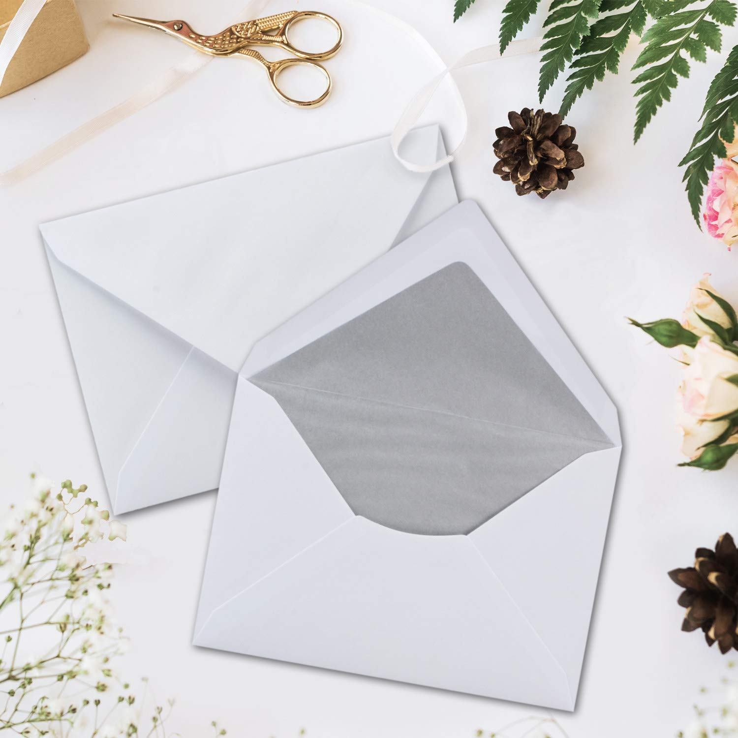 250x Briefumschläge Weiß DIN C6 gefüttert mit Seidenpapier in Silber 100 g/m² 11,4 x 16,2 cm mit Nassklebung ohne Fenster