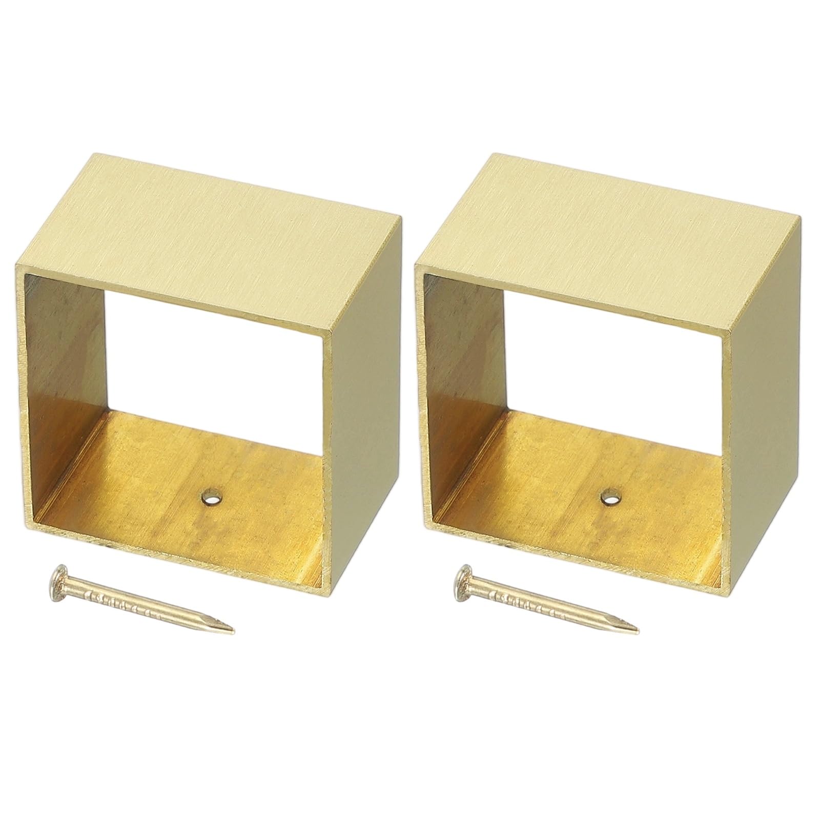 Embout de meuble en laiton pour relooker une table de salon et des chaises