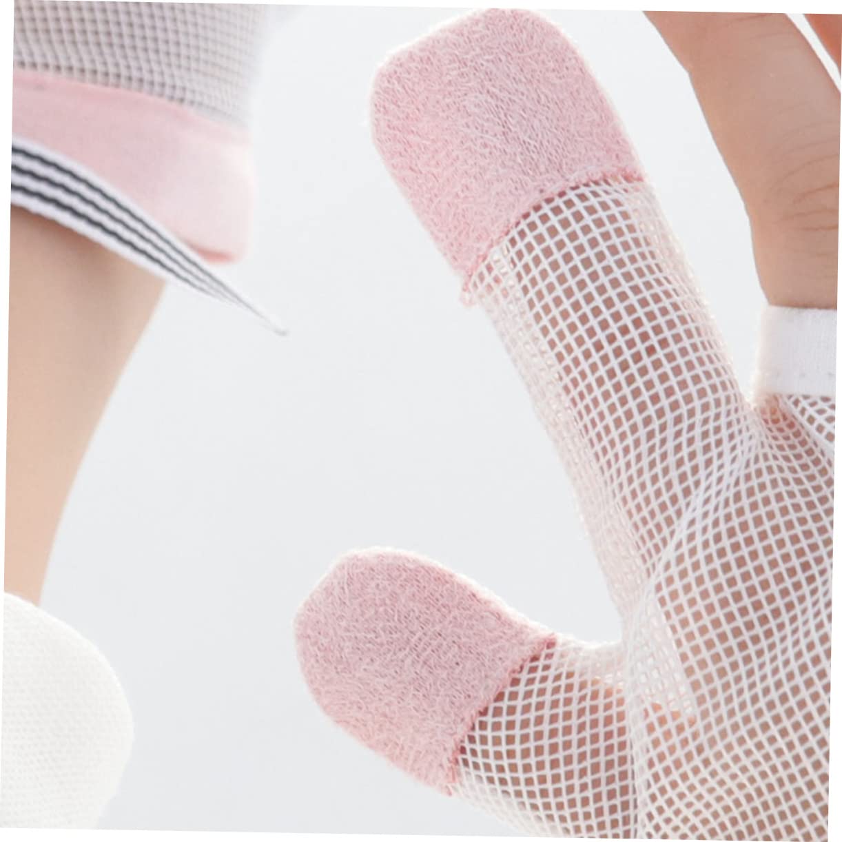 KOMBIUDA 1 Pair Anti-Eating Gloves Anti Thumb Sucking Thumb Guard for Thumb Sucking Infant Thumb Glove Finger Sucking Stop Guard Newborn Gloves Baby Nylon Nail Biting no Scratches