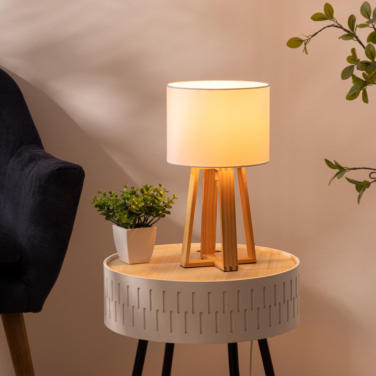 Atmosphera - Lampe à Poser Molu Blanche, Style Scandinave, Pied en Bois et Coton, H 35 cm - Pour Chambre, Salon, Bureau