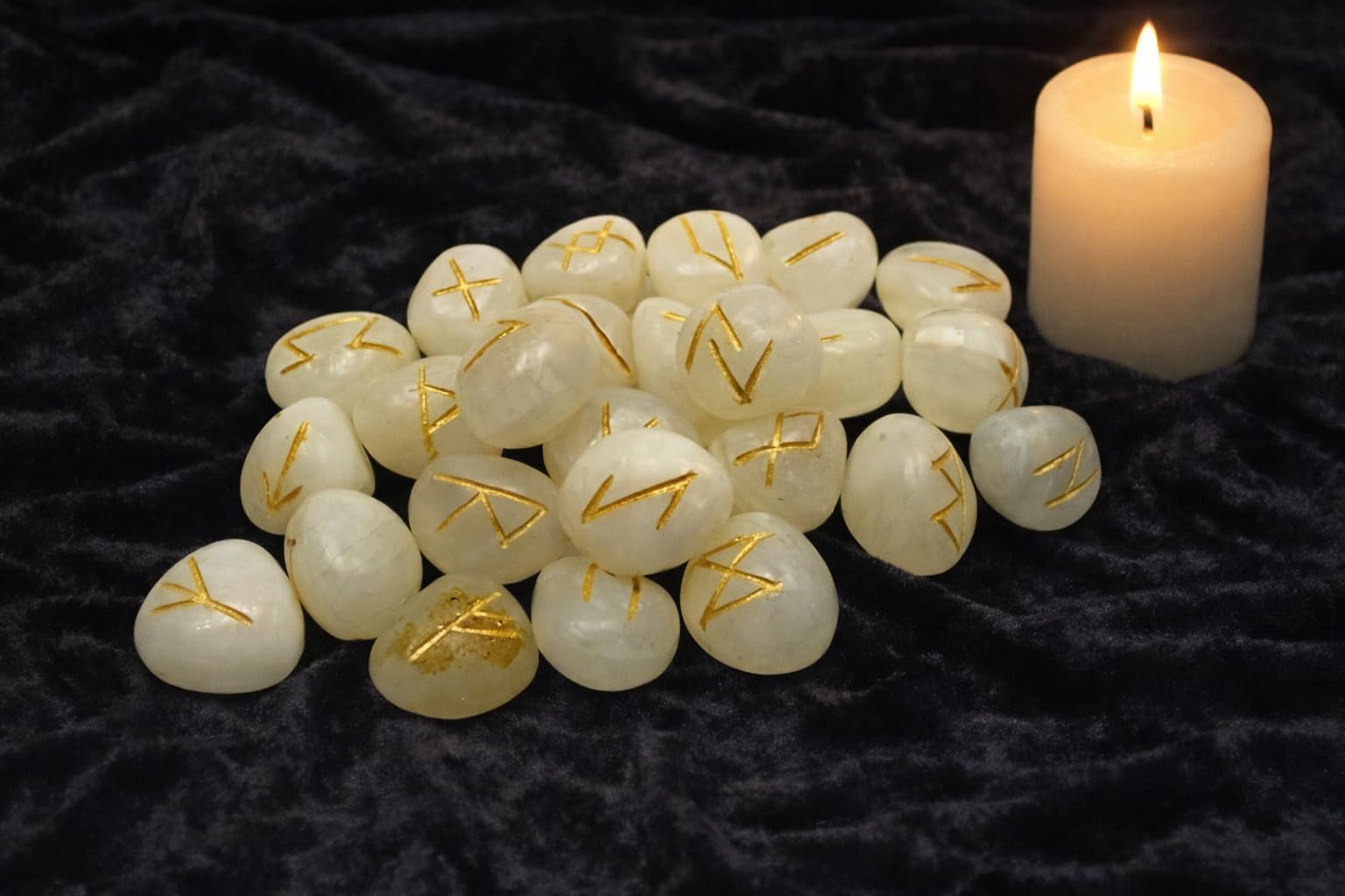 Whitewhale White Agate Rune Stones Tumbled Engraved Lettering Crystal Set Healing Chakra Reiki