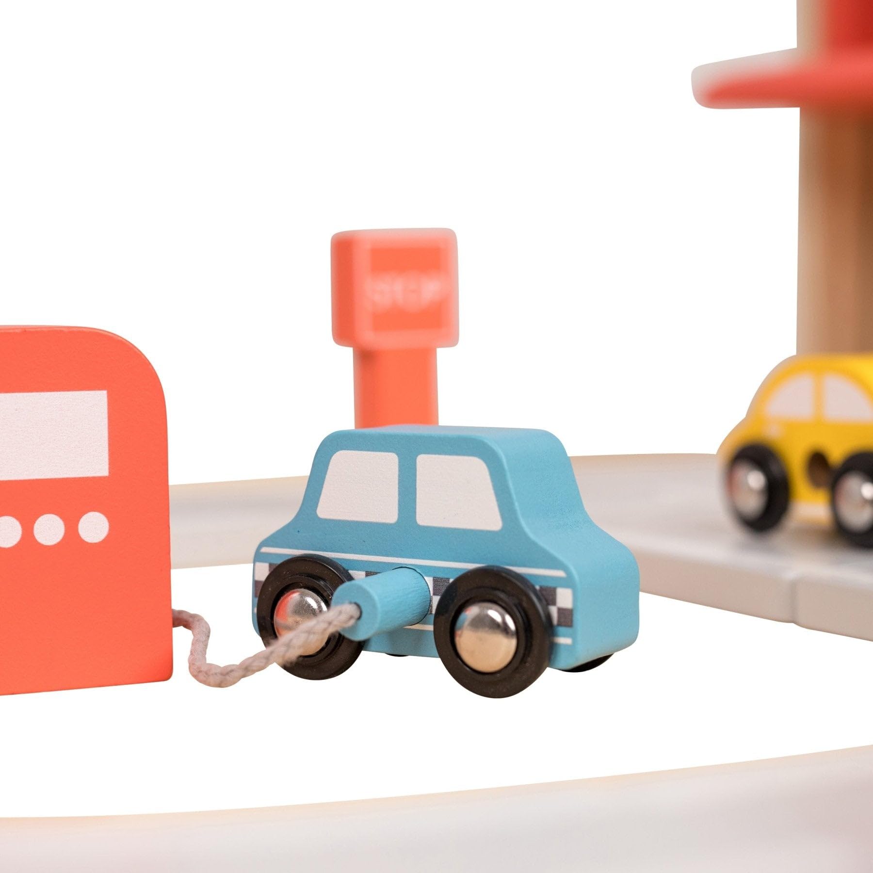 Owl & Fox Garage d'Auto da Gioco in Legno Tradizionale. Giocattoli di legno per ragazzi e ragazze dai 3 anni in su, gioco di ruolo interattivo e fantasioso, giocattolo di apprendimento Montessori