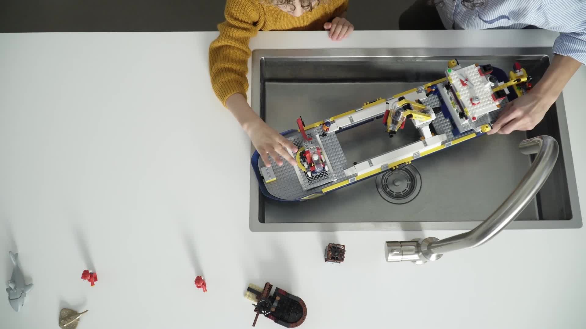 LEGO 75940 Jurassic World Ausbruch von Gallimimus und Pteranodon, Dinosaurier Spielzeug für Kinder ab 7 Jahren mit Figuren – Bild 8