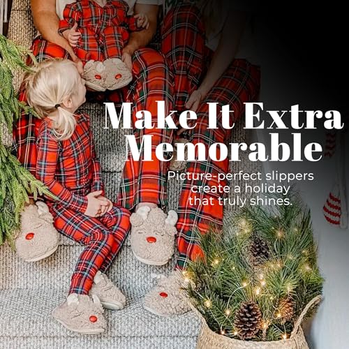 Dearfoams Matching Family Holiday Christmas Reindeer & Turkey Scuff2