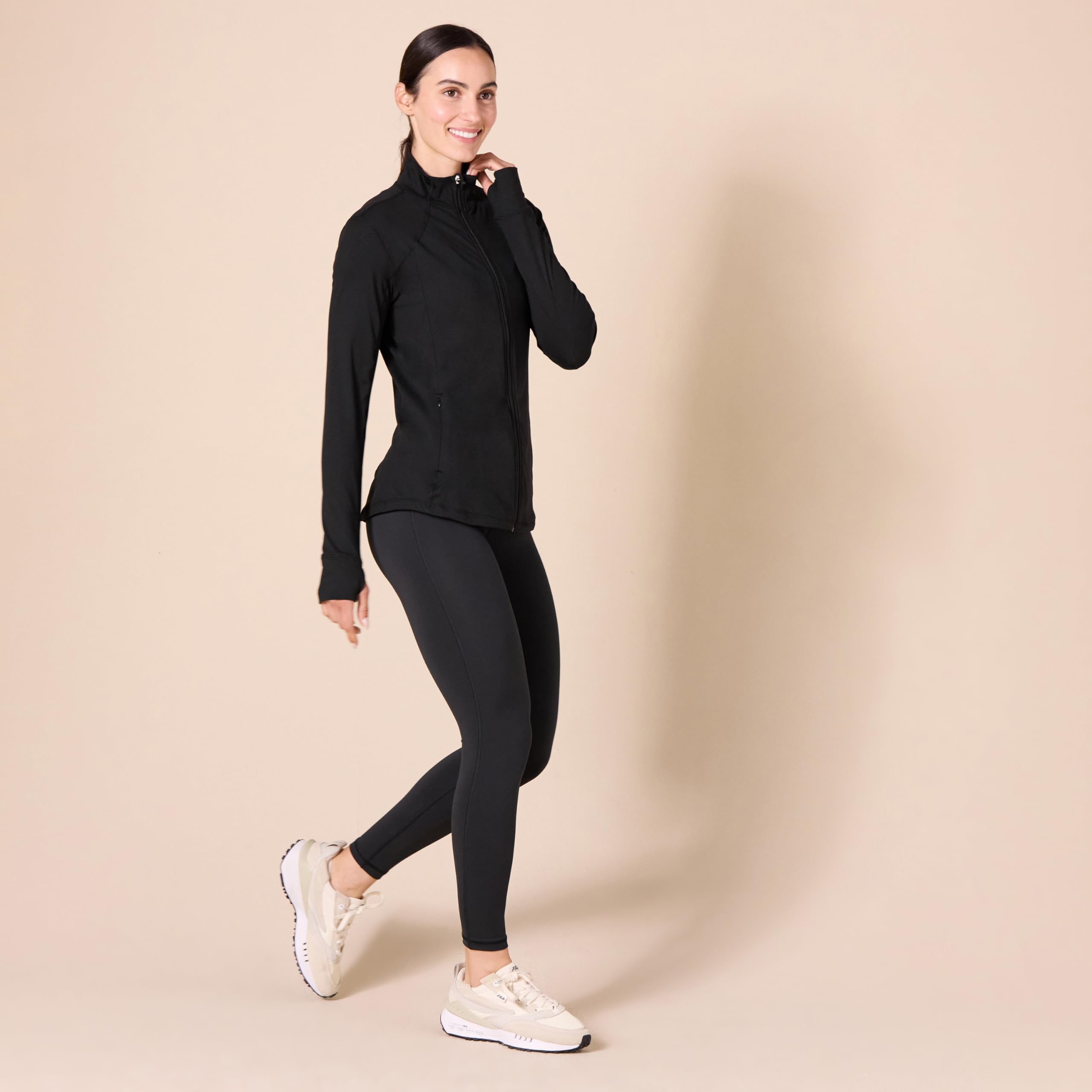 Amazon Essentials Femme Veste Entièrement Zippée en Tissu Brossé Tech Stretch (Grandes Tailles Disponibles)