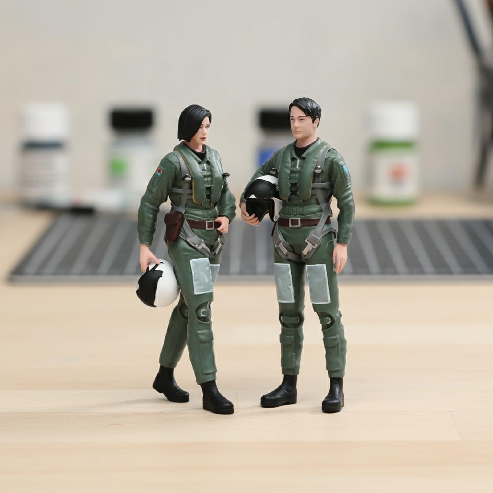 2 Piezas Figura Conductor a Escala 1/24 corativo Adorno Escritorio Miniatura Robusto Molismo para Dioramas