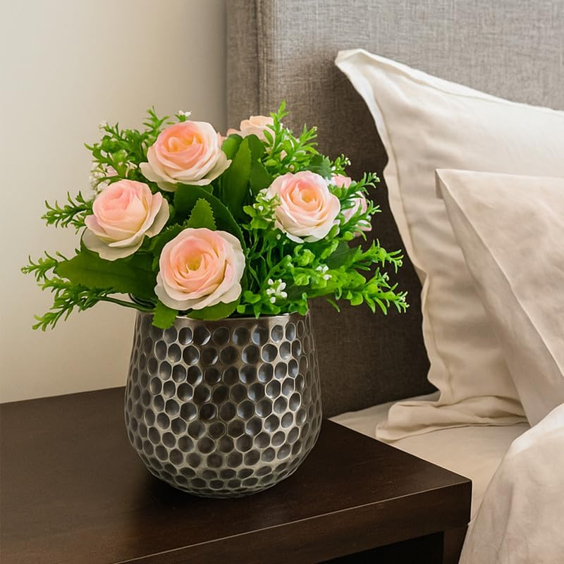 Image of CINAGRO Metal Planter Pot for Indoor Plants, Round Decorative Flower Pot, Rust-Resistant, Modern Plant Holder for Home, Balcony, Office (11.43 x 11.43 cm, Metal Nector)
