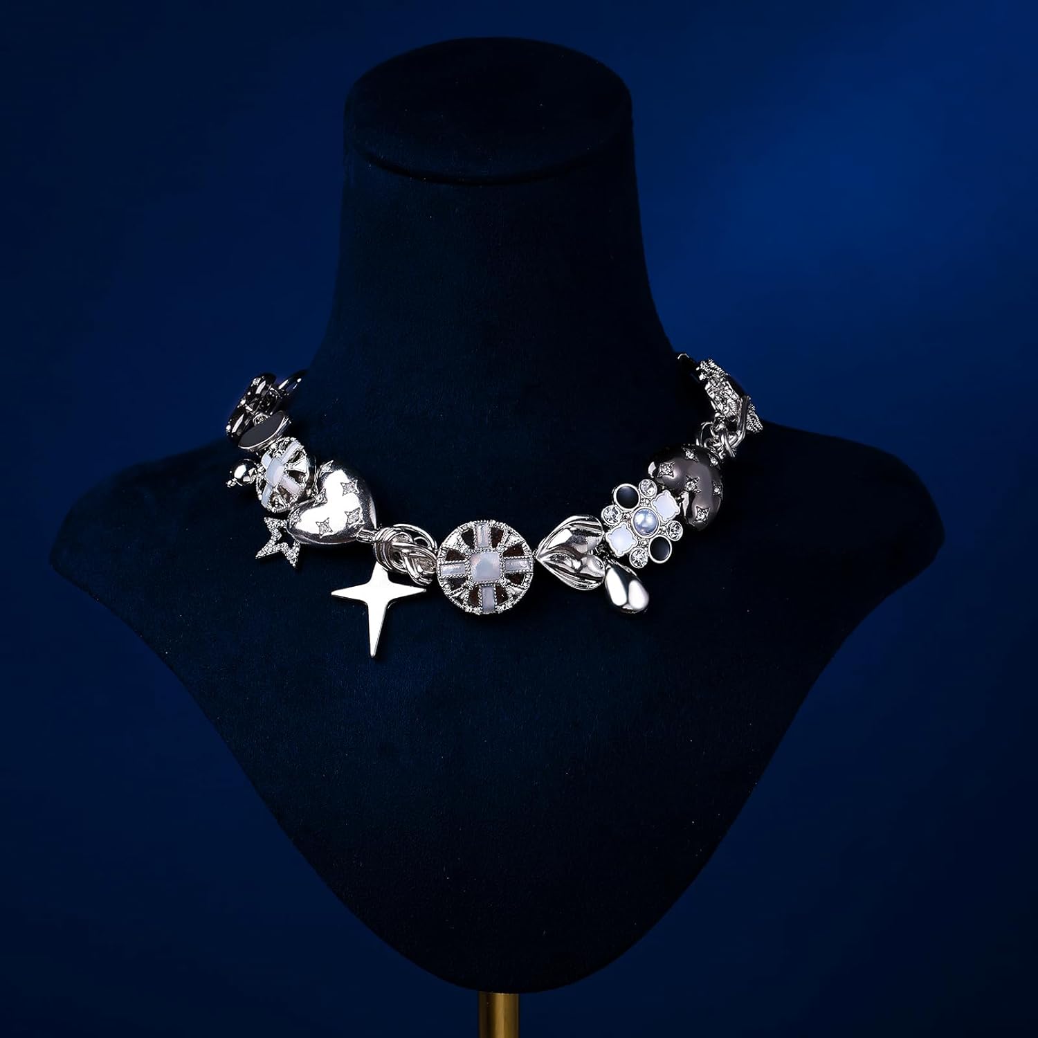 Black Heart Chunky Choker Necklace, Star Choker Necklace for Women Gothic Y2K Aesthetic Outfit Jewelry Accessories Vintage Retro Chunky Costume,Suitable for Mother's Day,Halloween and Christmas Day - Image 6