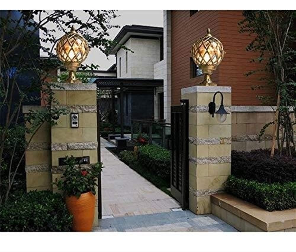 Standleuchte Aussen Pollerleuchte Traditionelle Globus-Säulenleuchte Laterne Klassische Aluminium-Druckguss-Glaspfostenleuchte Außen wasserdicht E27 Säulenpfostenlampen Innenhof Terrasse Veranda Tor L