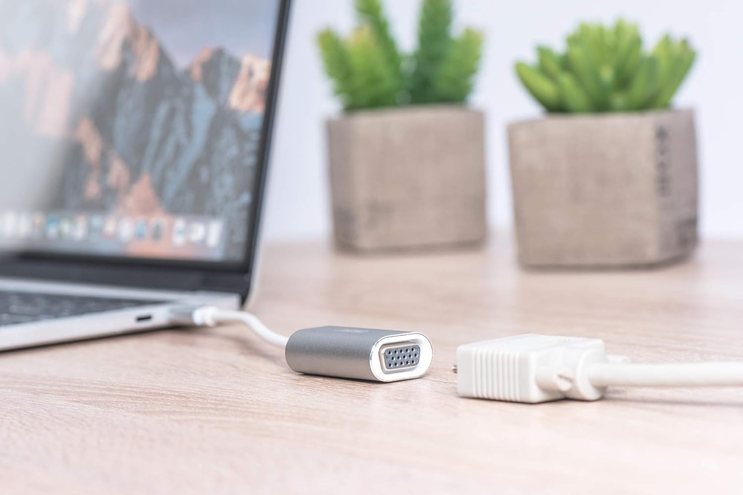 DIGITUS USB Type-C Graphics Adapter, USB Type-C to VGA, Full HD 75Hz, 1920x1080 Pixel, Aluminium