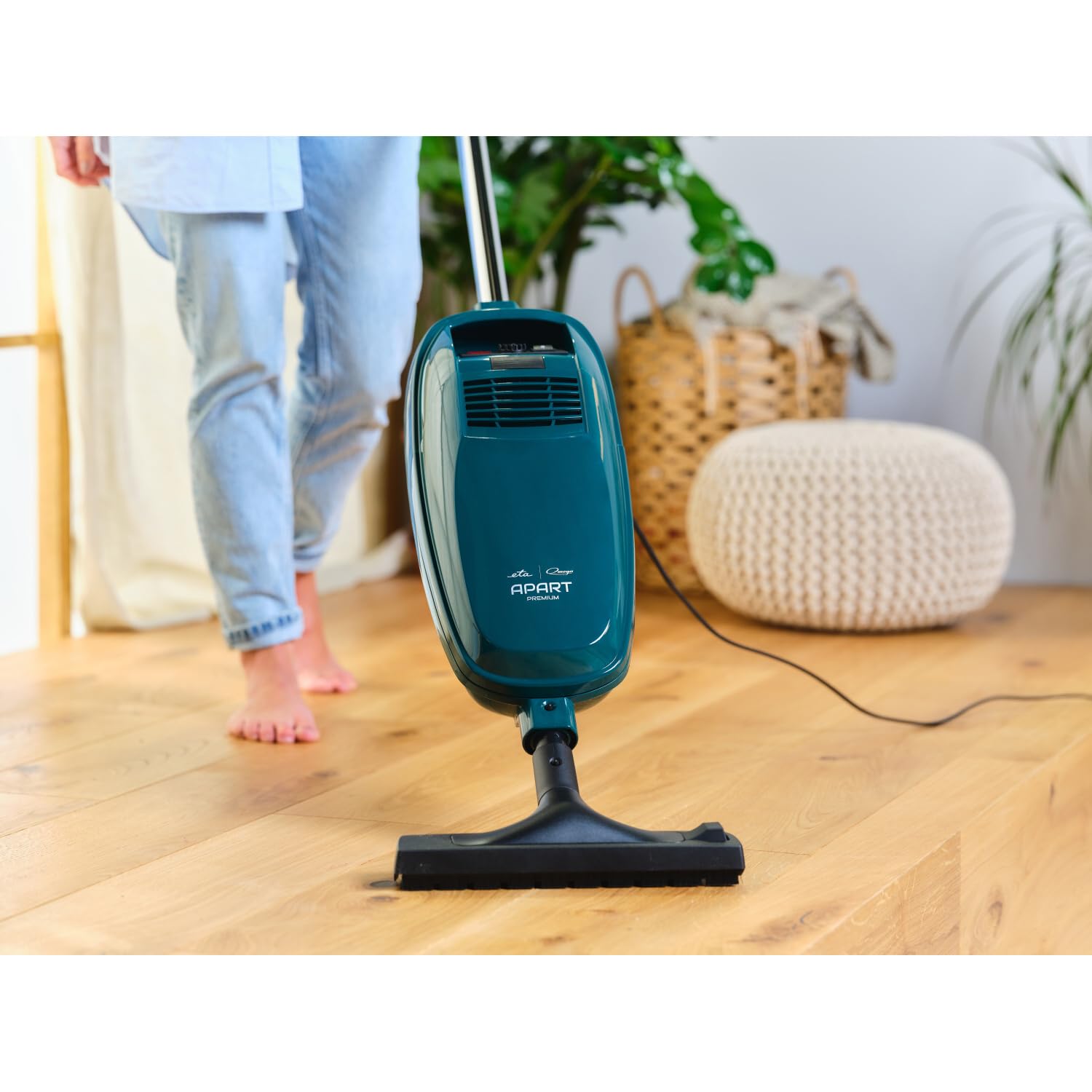 ETA Omega Handstaubsauger Apart Premium mit Beutel, Kabel, Turbo-Bürste, Parkett-Bürste und Polsterdüse für Tierhaare