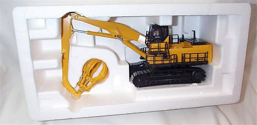 Joal yellow metal Komatsu PC1100LC-6 With material handler 1:50