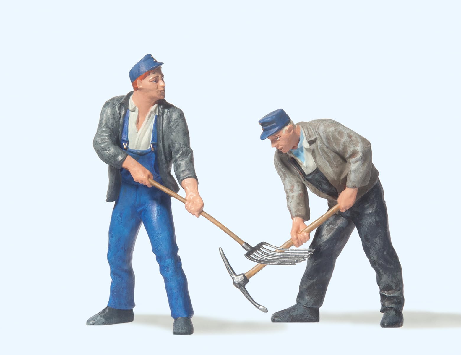 Preiser 1/22,50 TH – pr45007 – Modelleisenbahnen – 2 Arbeiter-Weg mit Hacken