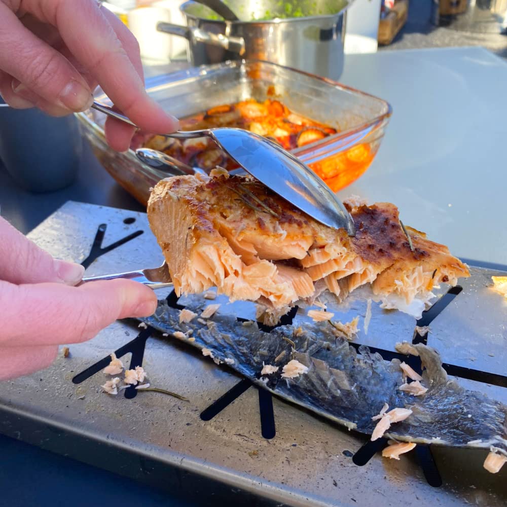 Czaja Feuerschalen® Flammlachsbrett aus Edelstahl - Lachsbrett zum Grillen - Flammlachsbretter mit Verstellbarer Halterung und 180° Wendefunktion- Räucherbrett | Aromaschiene für Kugelgrill