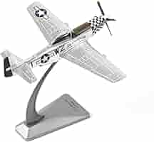 米戦闘機 P51 マスタング 実機破片付き コレクションディスプレイ Amazon | 1/72スケール 米陸軍航空 P-51マスタング戦闘機 金属製