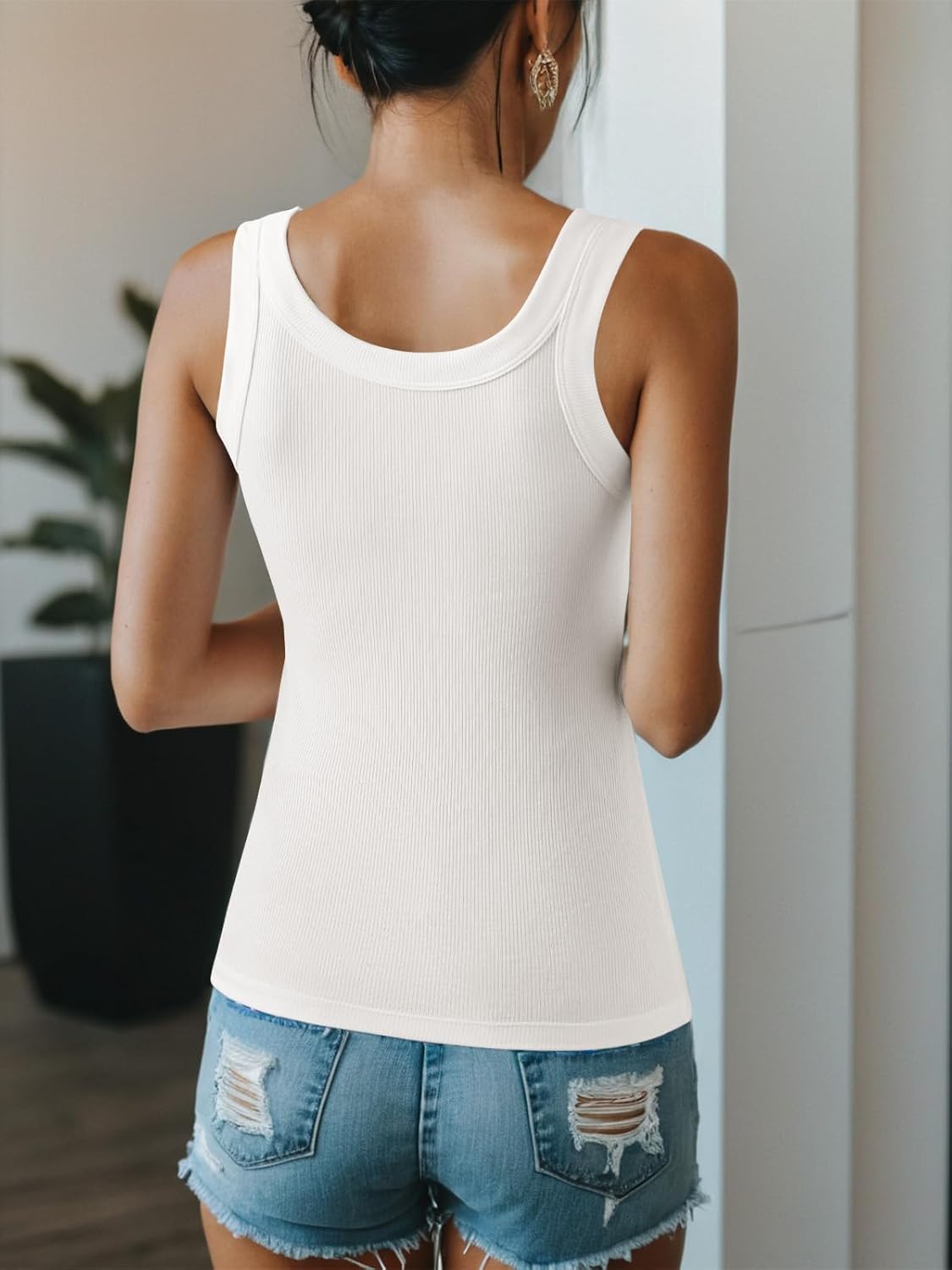 Ninee Summer Tank Top for Women Shelf Bra Cami Ribbed Fitted Tanks Scoop Neck Camisoles Basic Shirts - Image 2