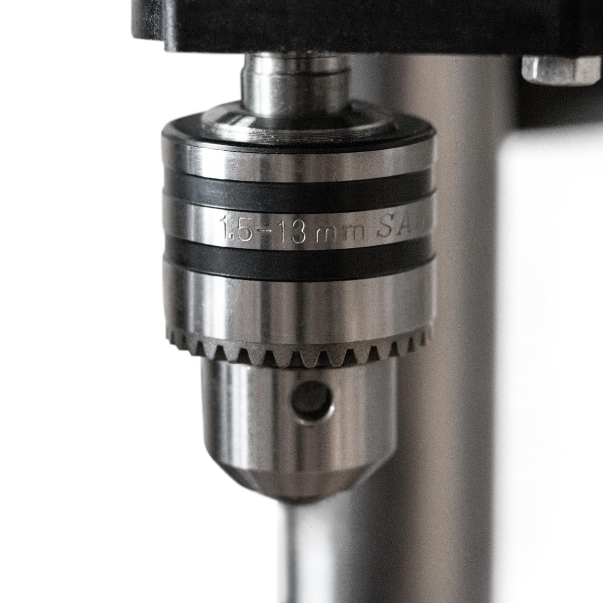 STAHLWERK Tischbohrmaschine 350 W – Bohrdurchmesser Ø 1,5-13 mm, 620-2.620 U/min, präzise Säulenbohrmaschine für Heimwerker, Metall- und Modellbau, robuster Bohrtisch, Metallfuß für stabilen Stand