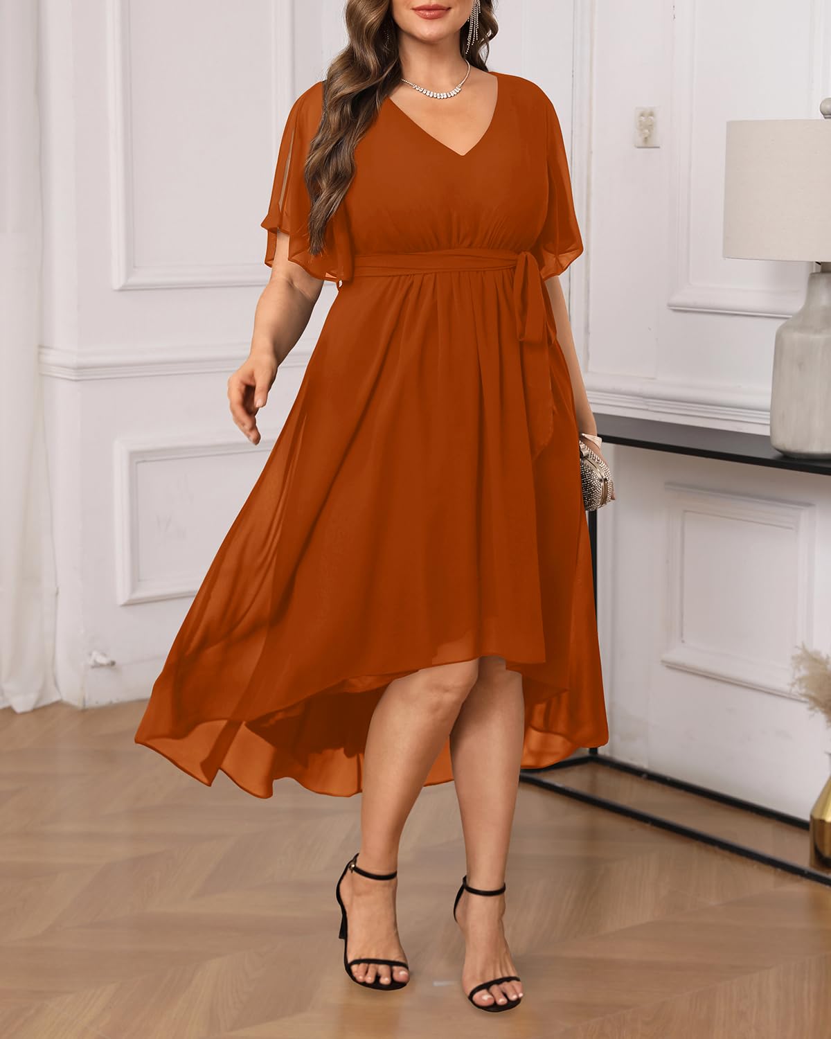 Talisea Plus Size Abiti Da Sposa Ospite - Cocktail Formale Chiffon Scollo A V Manica Corta Alto Basso Abito Curvy Donne