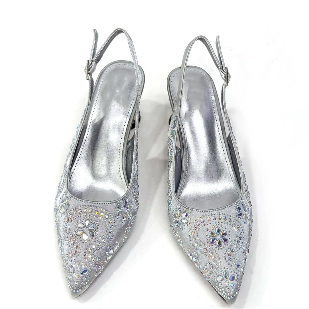 Scarpe da sposa a punta e borsa piena di diamanti decorazione cuscino borsa