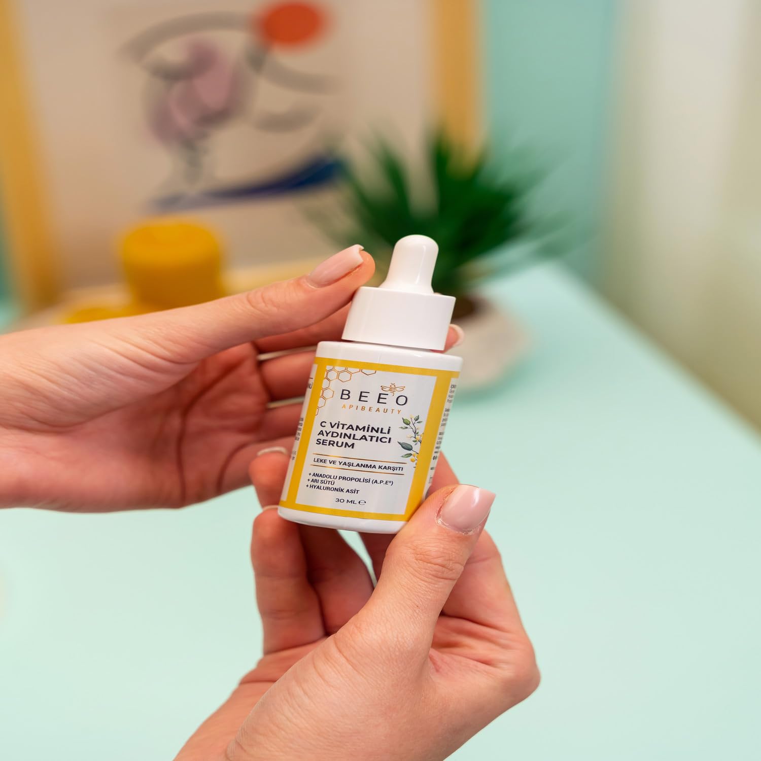Bee'o C Vitaminli Aydınlatıcı Serum, 30 ml
