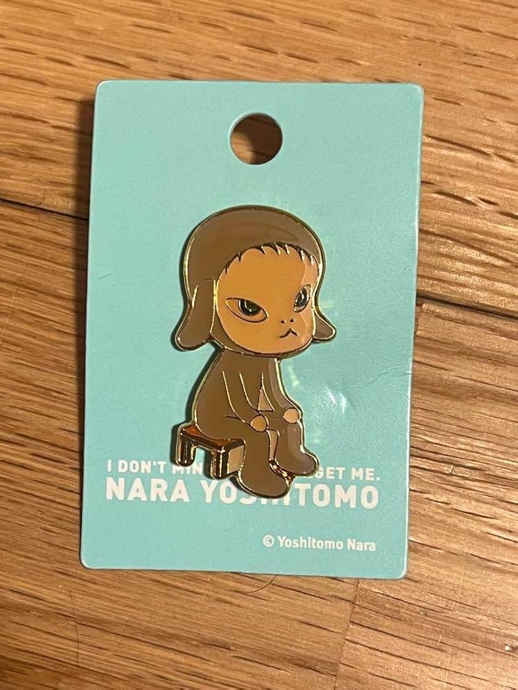 奈良美智　ピンバッチ　YOSHITOMO NARA Amazon | 奈良美智 ピンバッジ | バッジ | おもちゃ