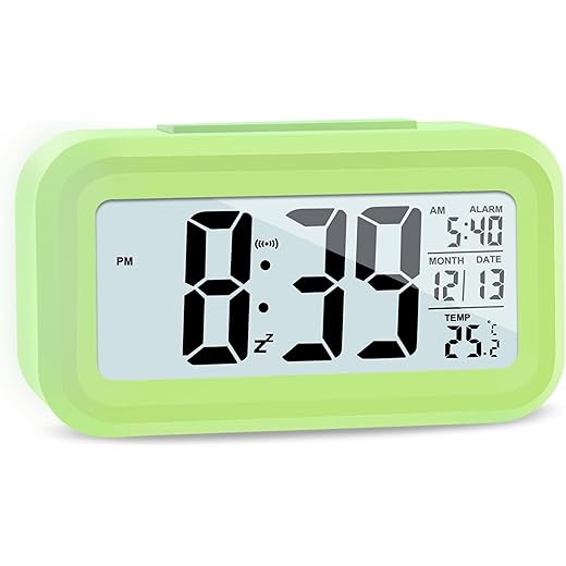 Alarm Clocks for Bedrooms,Digital Alarm Clock with LCD Screen,Snooze, 12 / 24 H,Battery Operated