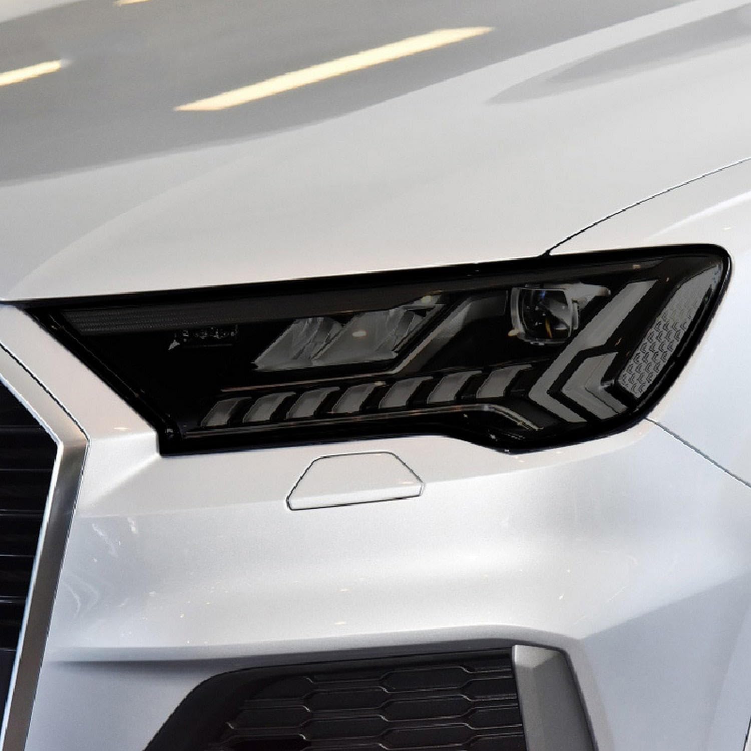 Film protection phares voiture Audi Q7 anti-jaunissement vinyle TPU