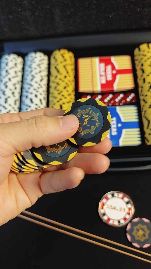 Cartamundi　カルタムンディ　ポーカー　チップ Cartamundi カルタムンディ ポーカー チップ Cartamundi カルタ