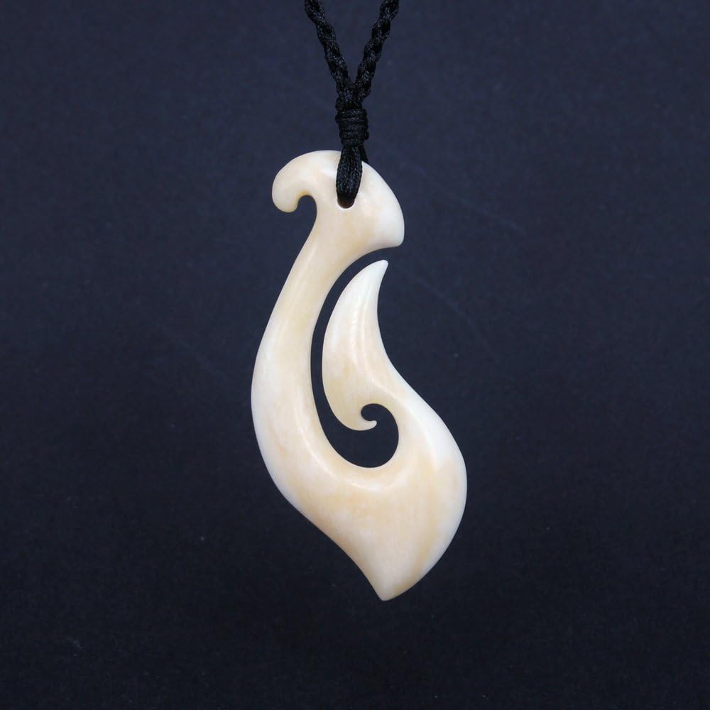Maori HEI Matau Cow Bone Simple Tribal Fish Hook Pendant Necklace