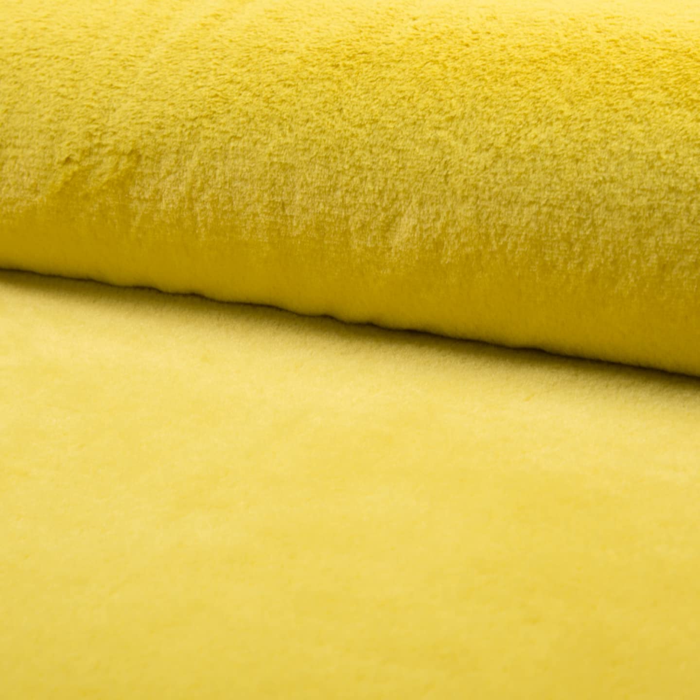 Luksusowa krótka pluszowa super miękka tkanina ze sztucznego futra - żółta, 5 m - 500 cm x 150 cm